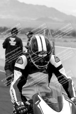 media/Mar-20-2023-Moto Forza (Mon) [[d0bbc59e78]]/Around the Pits/